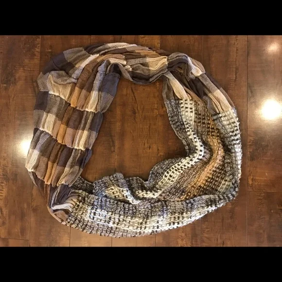 Soft Infinity Scarf - Picture 2 of 5